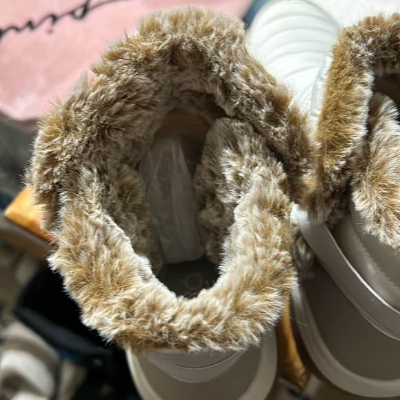 Ryka Cold Weather Boots - Aubonne Gore - Picture 6 of 10